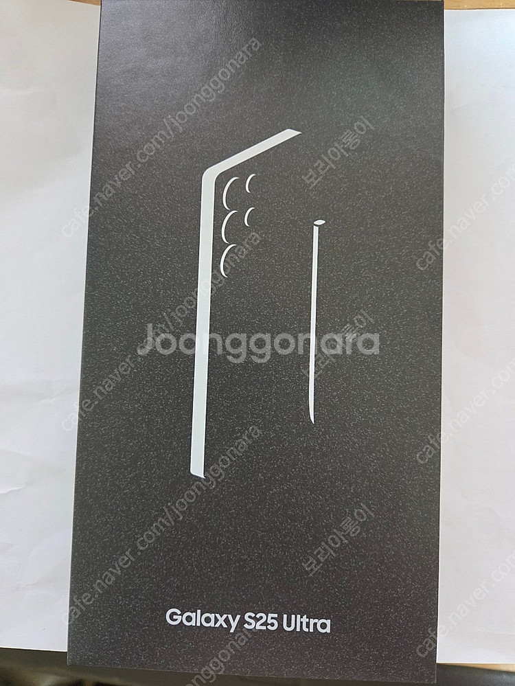 갤럭시 S25 울트라 256GB 블랙 판매합니다.--0